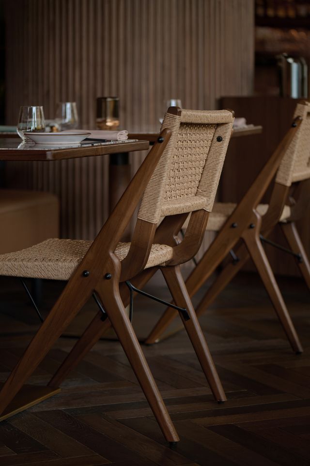 新加坡Kaya餐厅用美国硬木书写温暖设计哲学(图2)