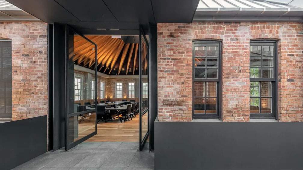 百年靴厂焕发新生：邦迪枢纽历史建筑获澳大利亚顶级木材设计大奖(图2)