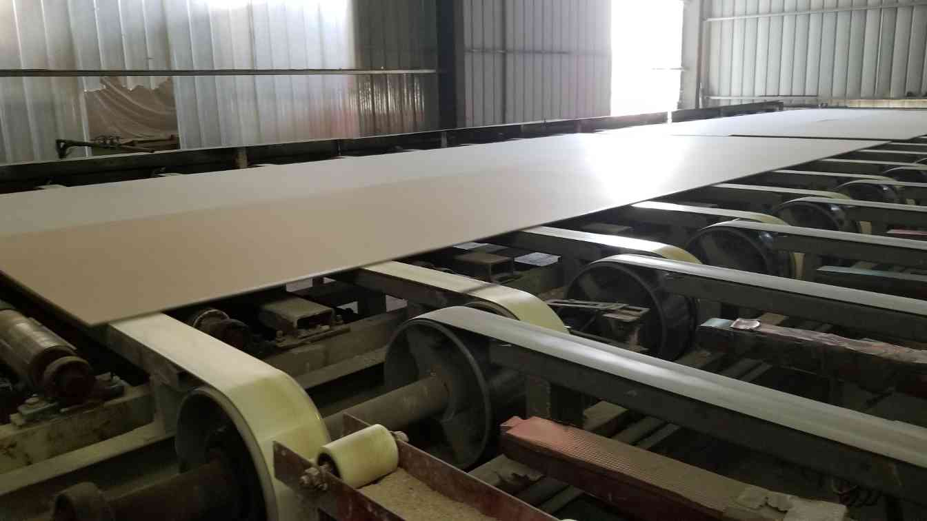 全球最大石膏板厂在加拿大投产，产能提升40%助力住房建设(图2)